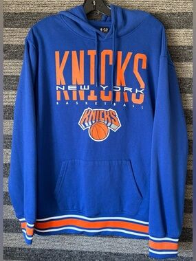 Ultra Game New York Knicks Men's Blue NBA Pullover Hoodie Sweatshirt Large EUC